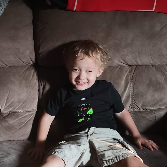 PLZ READ!  IN NEED OF SALES. - Picture 5 of 6